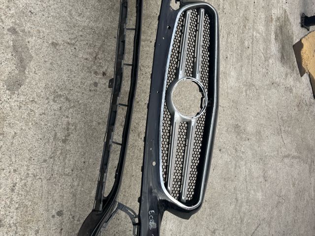 bontott MERCEDES-BENZ E-CLASS Első Lökhárító (Üresen)