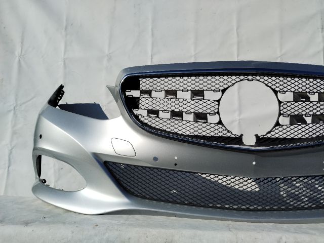 bontott MERCEDES-BENZ E-CLASS Első Lökhárító (Üresen)