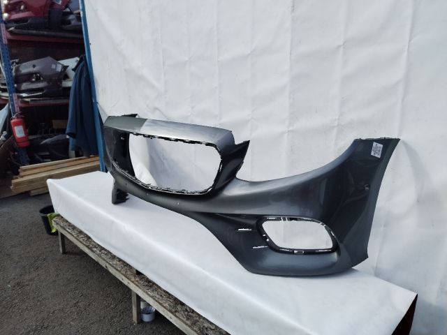 bontott MERCEDES-BENZ E-CLASS Első Lökhárító (Üresen)