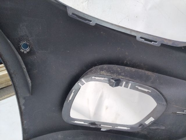 bontott MERCEDES-BENZ E-CLASS Első Lökhárító (Üresen)