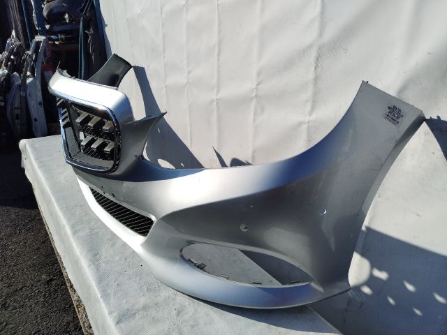 bontott MERCEDES-BENZ E-CLASS Első Lökhárító (Üresen)