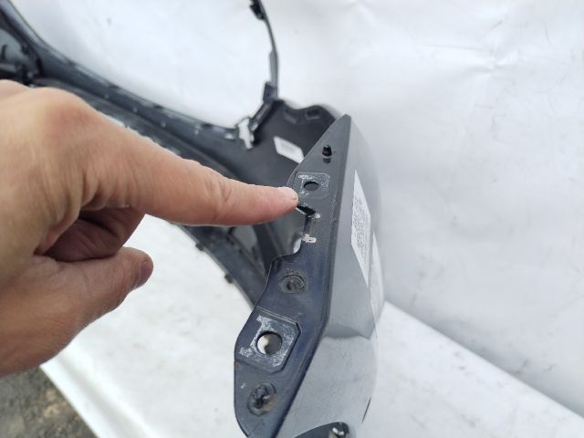 bontott MERCEDES-BENZ E-CLASS Első Lökhárító (Üresen)