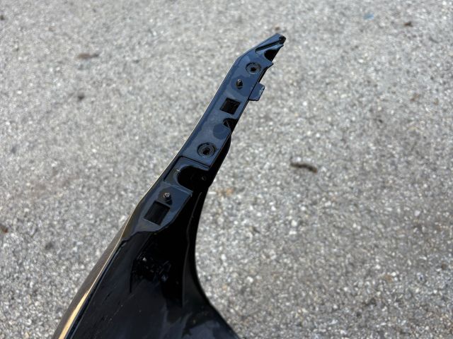 bontott MERCEDES-BENZ E-CLASS Első Lökhárító (Üresen)