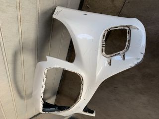 bontott MERCEDES-BENZ E-CLASS Első Lökhárító (Üresen)