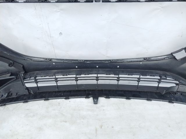 bontott MERCEDES-BENZ E-CLASS Első Lökhárító (Üresen)