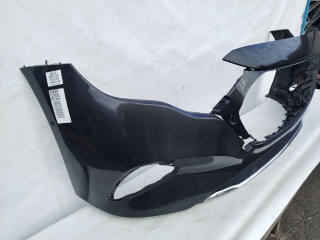 bontott MERCEDES-BENZ E-CLASS Első Lökhárító (Üresen)