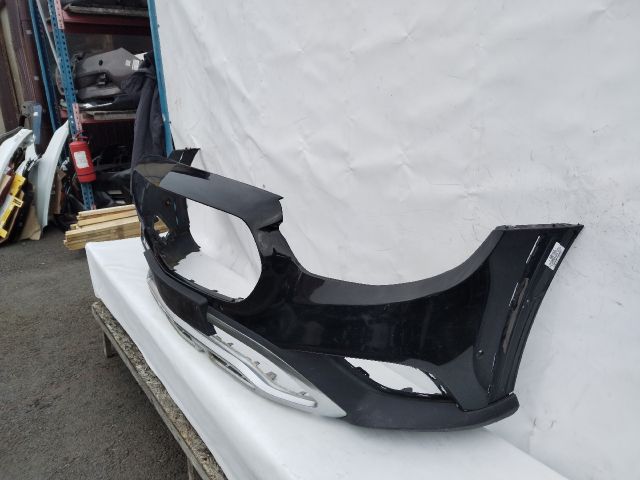 bontott MERCEDES-BENZ E-CLASS Első Lökhárító (Üresen)