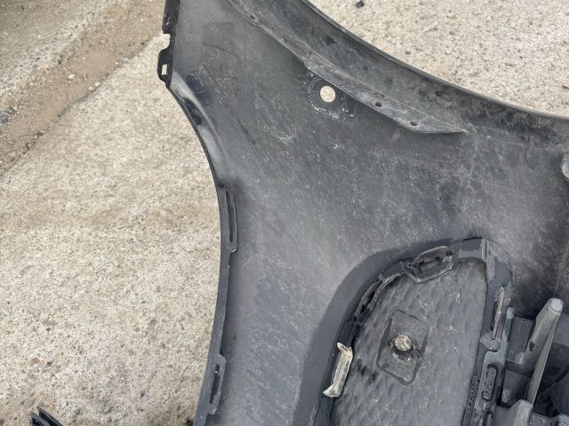 bontott MERCEDES-BENZ E-CLASS Első Lökhárító (Üresen)