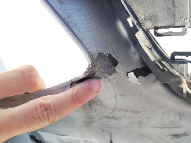 bontott MERCEDES-BENZ E-CLASS Első Lökhárító (Üresen)