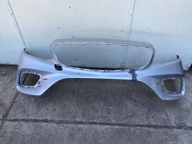 bontott MERCEDES-BENZ E-CLASS Első Lökhárító (Üresen)