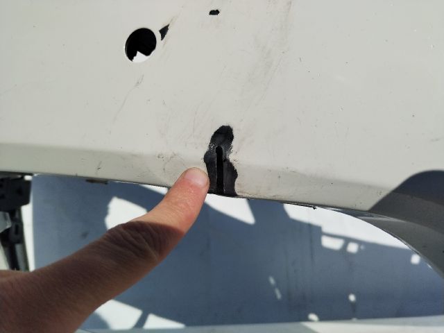 bontott MERCEDES-BENZ E-CLASS Első Lökhárító (Üresen)