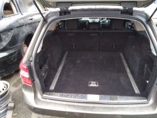 bontott MERCEDES-BENZ E-CLASS Első Lökhárító (Üresen)