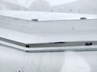 bontott MERCEDES-BENZ E-CLASS Első Lökhárító (Üresen)