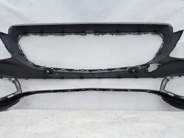 bontott MERCEDES-BENZ E-CLASS Első Lökhárító (Üresen)