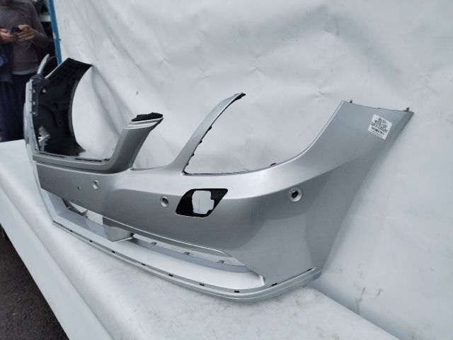 bontott MERCEDES-BENZ E-CLASS Első Lökhárító (Üresen)