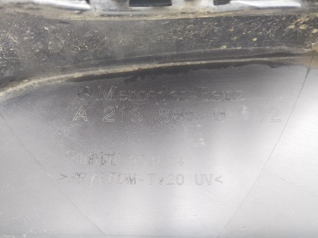 bontott MERCEDES-BENZ E-CLASS Első Lökhárító (Üresen)