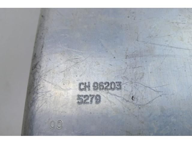 bontott MERCEDES-BENZ E-CLASS Első Ütközéscsillapító