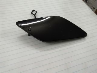 bontott MERCEDES-BENZ E-CLASS Első Vonószem Burkolat