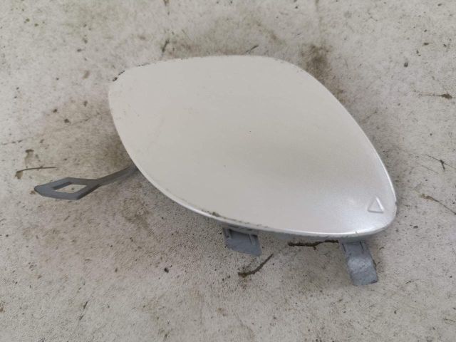 bontott MERCEDES-BENZ E-CLASS Első Vonószem Burkolat