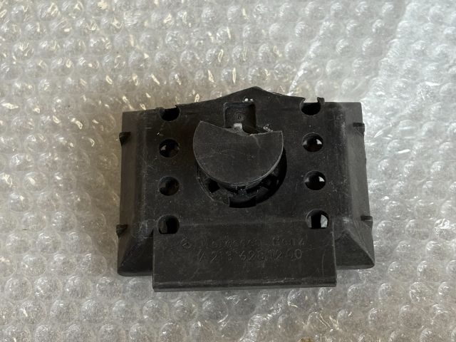 bontott MERCEDES-BENZ E-CLASS Emelőbak