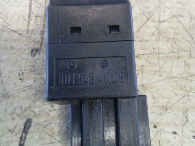 bontott MERCEDES-BENZ E-CLASS Fék Pedál Kapcsoló