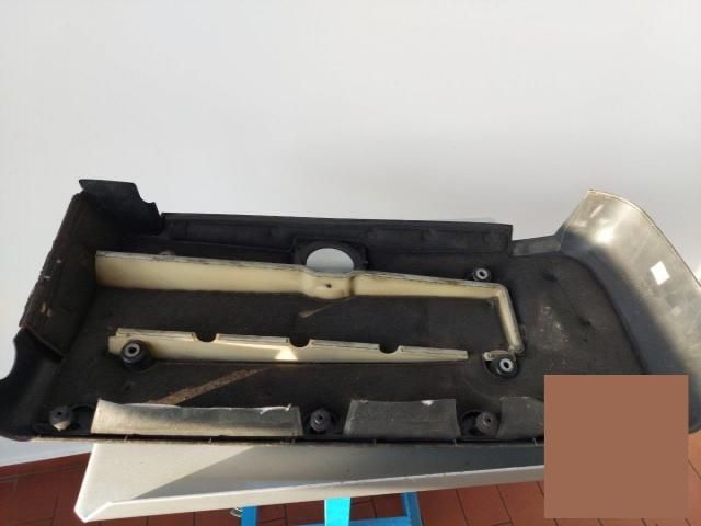 bontott MERCEDES-BENZ E-CLASS Felső Hűtőburkolat