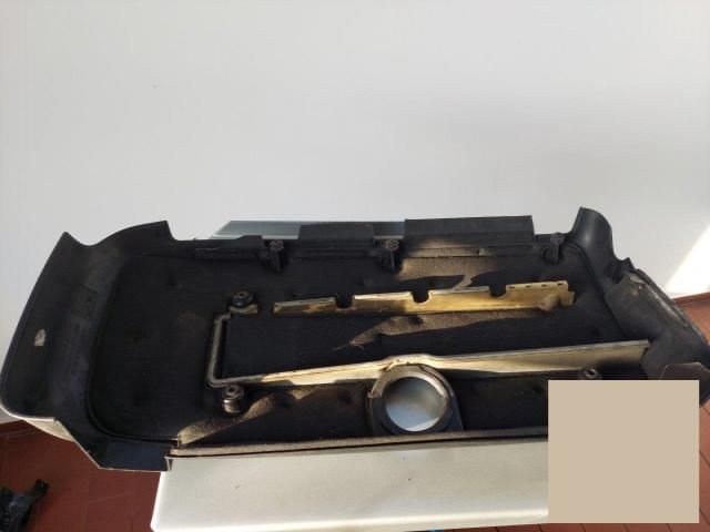 bontott MERCEDES-BENZ E-CLASS Felső Hűtőburkolat