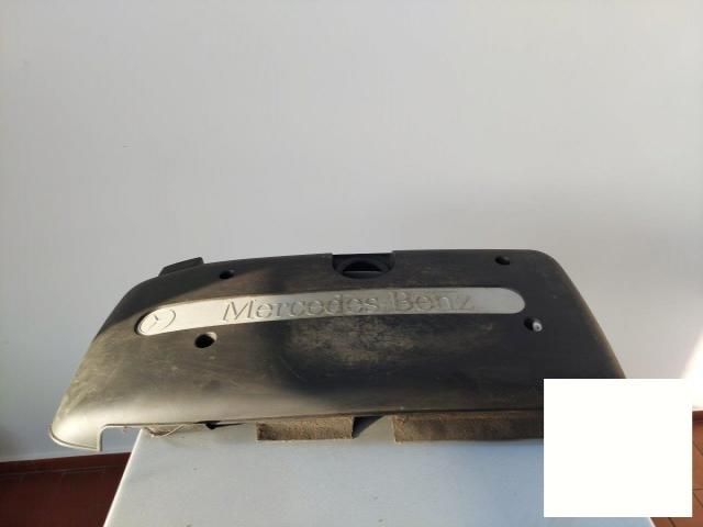 bontott MERCEDES-BENZ E-CLASS Felső Hűtőburkolat