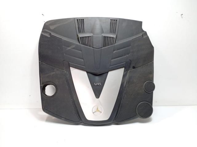 bontott MERCEDES-BENZ E-CLASS Felső Hűtőburkolat