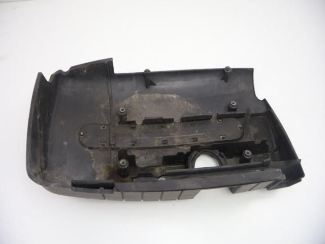 bontott MERCEDES-BENZ E-CLASS Felső Hűtőburkolat