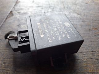 bontott MERCEDES-BENZ E-CLASS Fényszóró Elektronika