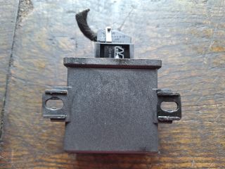 bontott MERCEDES-BENZ E-CLASS Fényszóró Elektronika