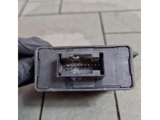 bontott MERCEDES-BENZ E-CLASS Fényszóró Elektronika