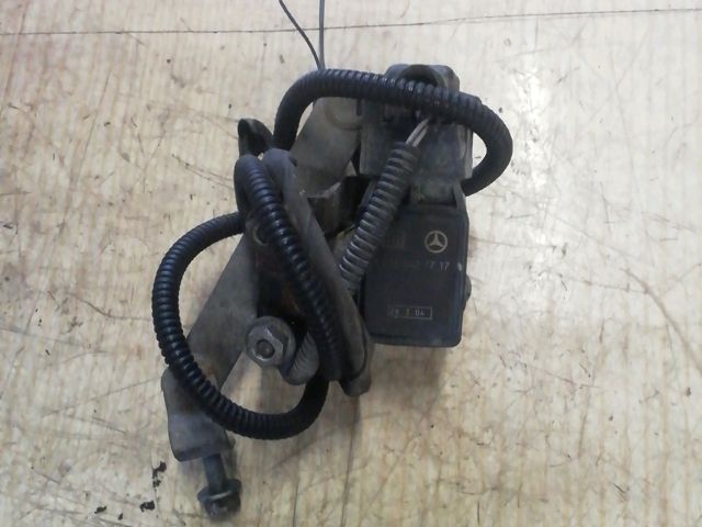 bontott MERCEDES-BENZ E-CLASS Fényszórómagasság Állító Motor Jobb