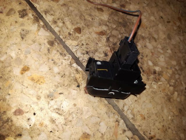 bontott MERCEDES-BENZ E-CLASS Fényszórómosó Kapcsoló