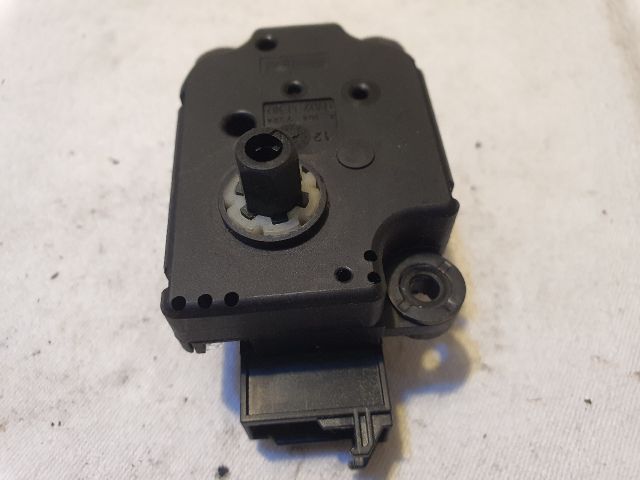 bontott MERCEDES-BENZ E-CLASS Fűtés Állító Motor