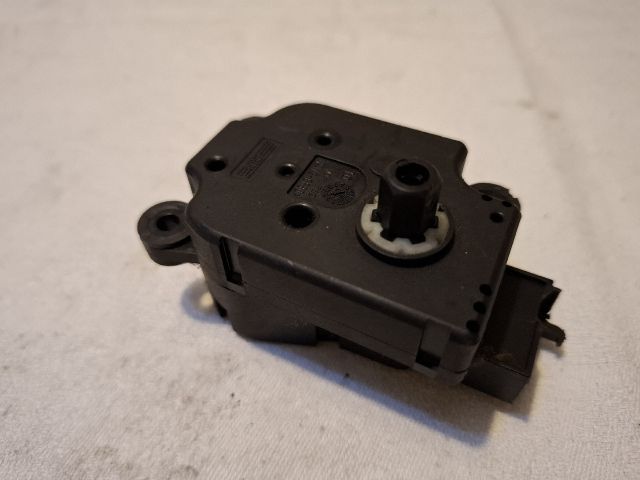 bontott MERCEDES-BENZ E-CLASS Fűtés Állító Motor