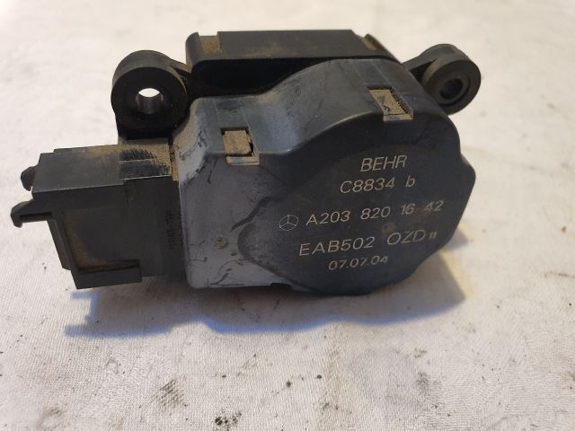 bontott MERCEDES-BENZ E-CLASS Fűtés Állító Motor