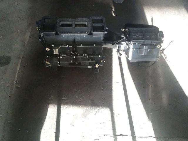 bontott MERCEDES-BENZ E-CLASS Fűtés Box