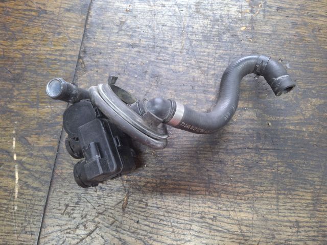 bontott MERCEDES-BENZ E-CLASS Fűtéscsap