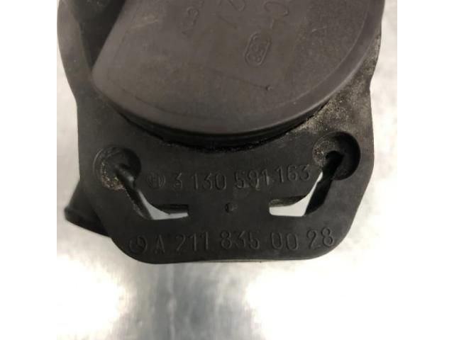 bontott MERCEDES-BENZ E-CLASS Fűtéscsap