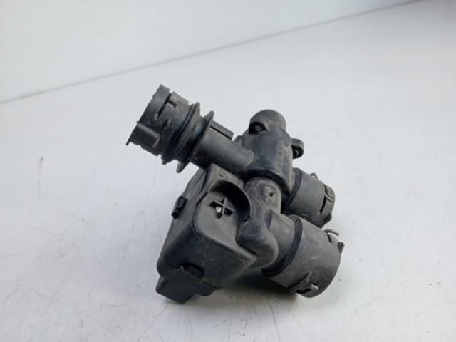 bontott MERCEDES-BENZ E-CLASS Fűtéscsap