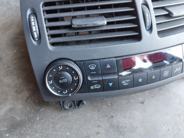 bontott MERCEDES-BENZ E-CLASS Fűtéskapcsoló (digit klímás)