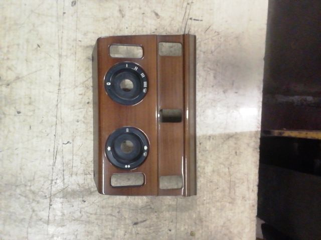 bontott MERCEDES-BENZ E-CLASS Fűtéskapcsoló Keret