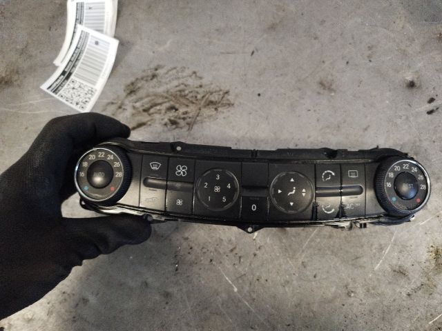 bontott MERCEDES-BENZ E-CLASS Fűtéskapcsoló (manuális klímás)