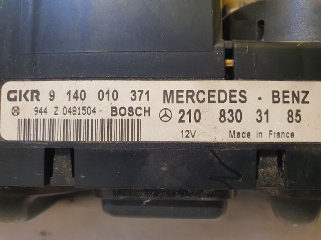 bontott MERCEDES-BENZ E-CLASS Fűtéskapcsoló (manuális klímás)