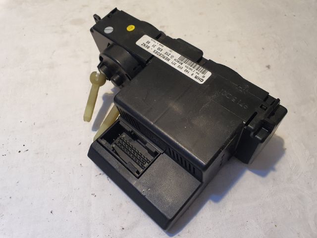 bontott MERCEDES-BENZ E-CLASS Fűtéskapcsoló (manuális klímás)