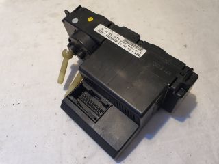 bontott MERCEDES-BENZ E-CLASS Fűtéskapcsoló (manuális klímás)