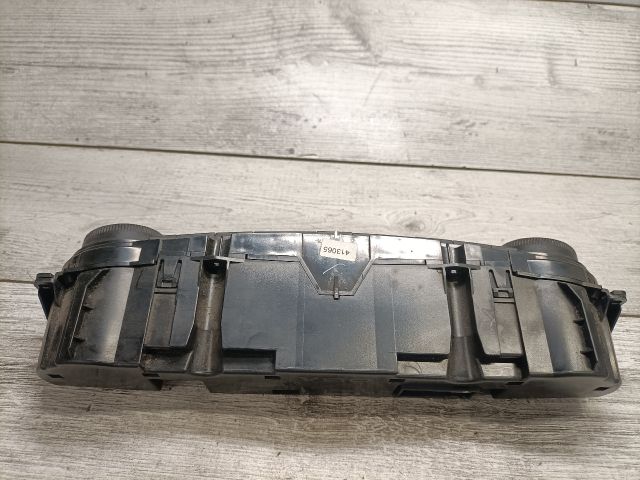 bontott MERCEDES-BENZ E-CLASS Fűtéskapcsoló (manuális klímás)