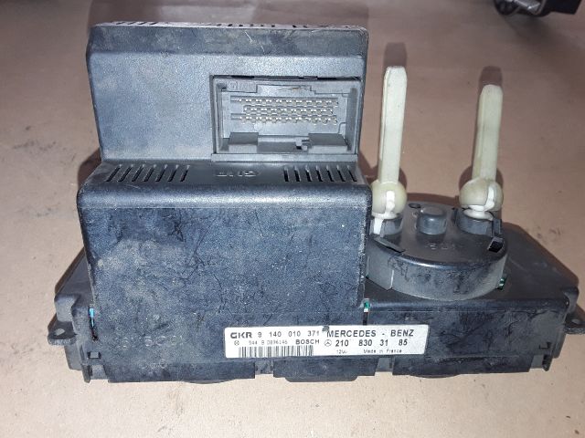 bontott MERCEDES-BENZ E-CLASS Fűtéskapcsoló (manuális klímás)